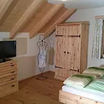 Knoedl-alm Apartamento *